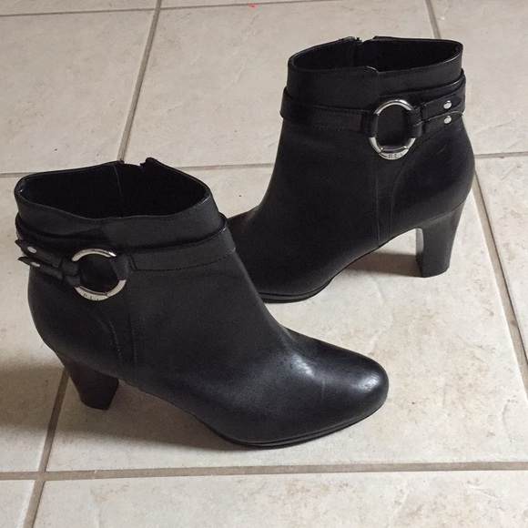 Ralph Lauren Ankle Boots - Picture 3 of 7